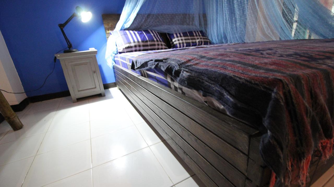 Hati Hati Hostel Yogyakarta Exterior foto