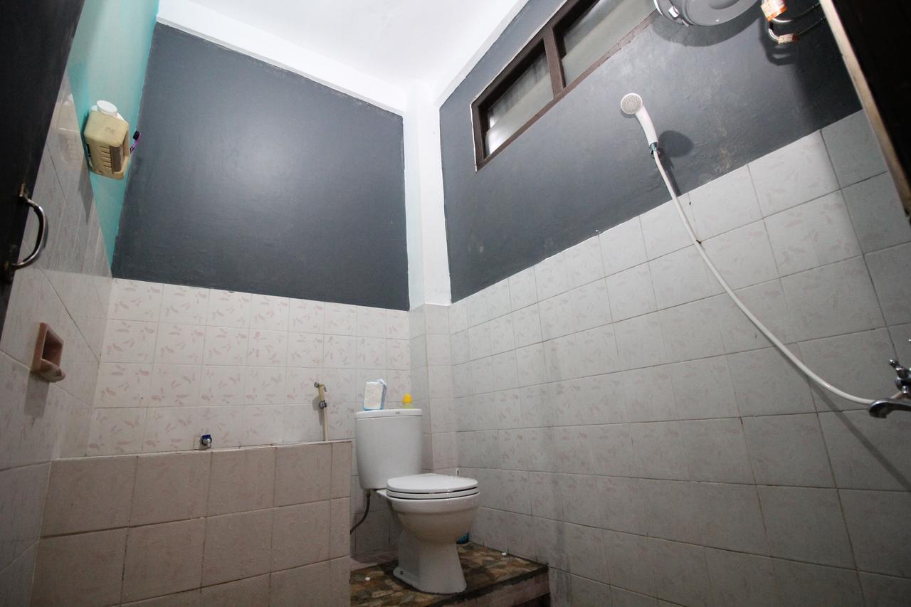 Hati Hati Hostel Yogyakarta Exterior foto
