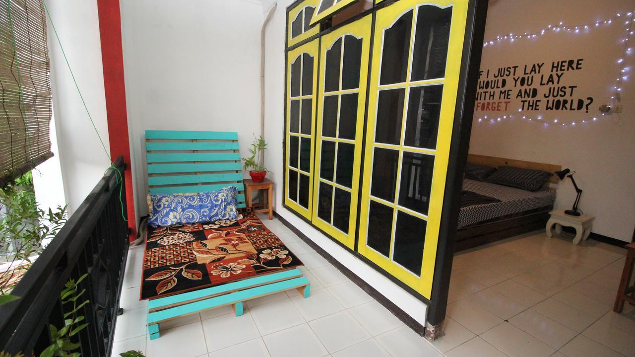 Hati Hati Hostel Yogyakarta Exterior foto
