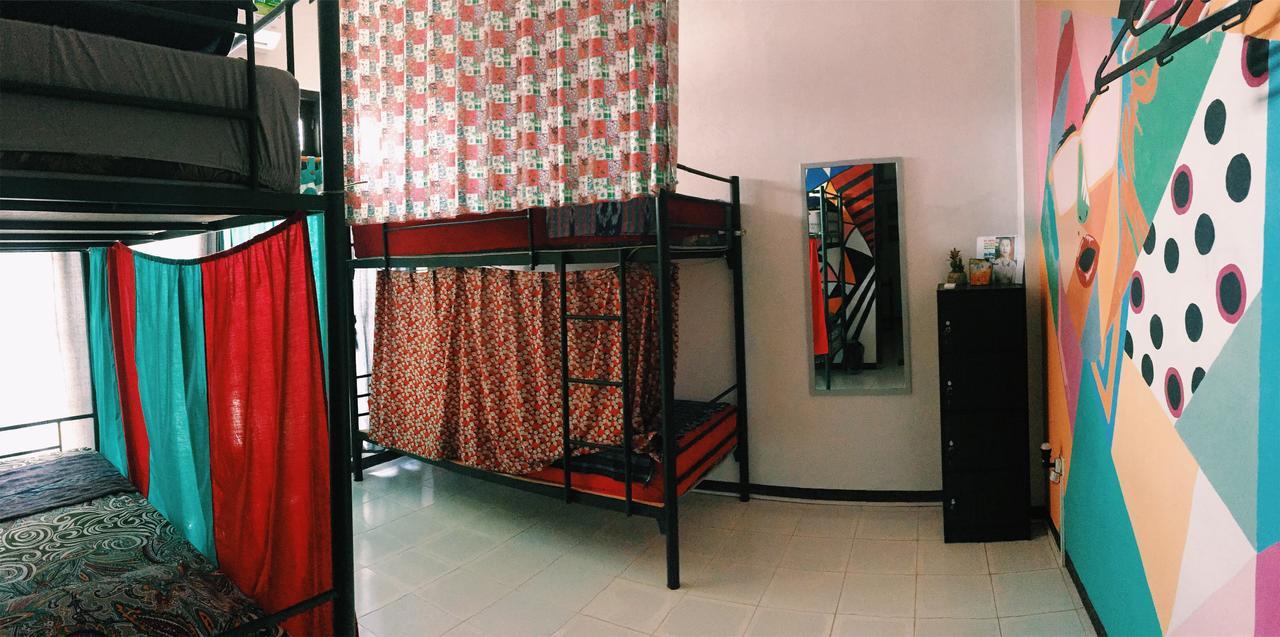 Hati Hati Hostel Yogyakarta Exterior foto